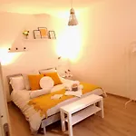 Eluna Apartmán *