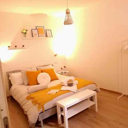 Eluna Apartament *