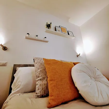 Eluna Apartament *